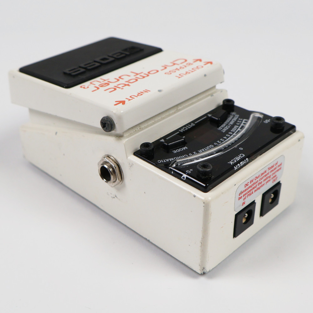 【中古】 クロマチックチューナー BOSS TU-3 Chromatic Tuner 本体画像 斜め 2