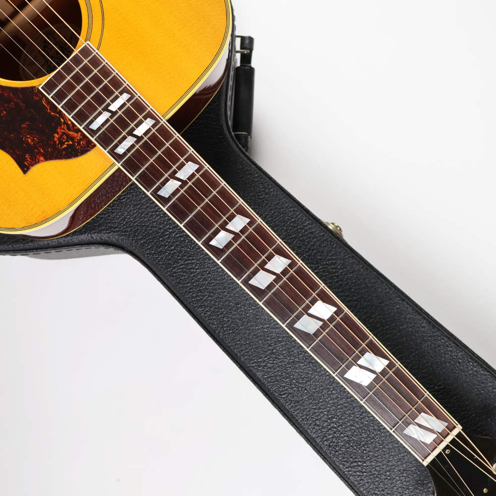 【中古】 アコースティックギター Gibson Sheryl Crow Signature Model Country Western No. 392 of 400 サイン入りラベル ギブソン シェリル・クロウモデル カントリーウェスタン ネックプレート