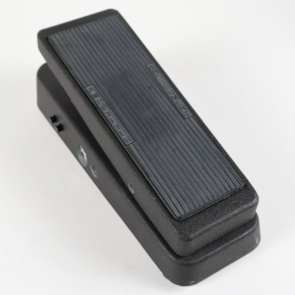 【中古】 ワウペダル JIM DUNLOP model 95Q cry baby 本体画像 斜め 