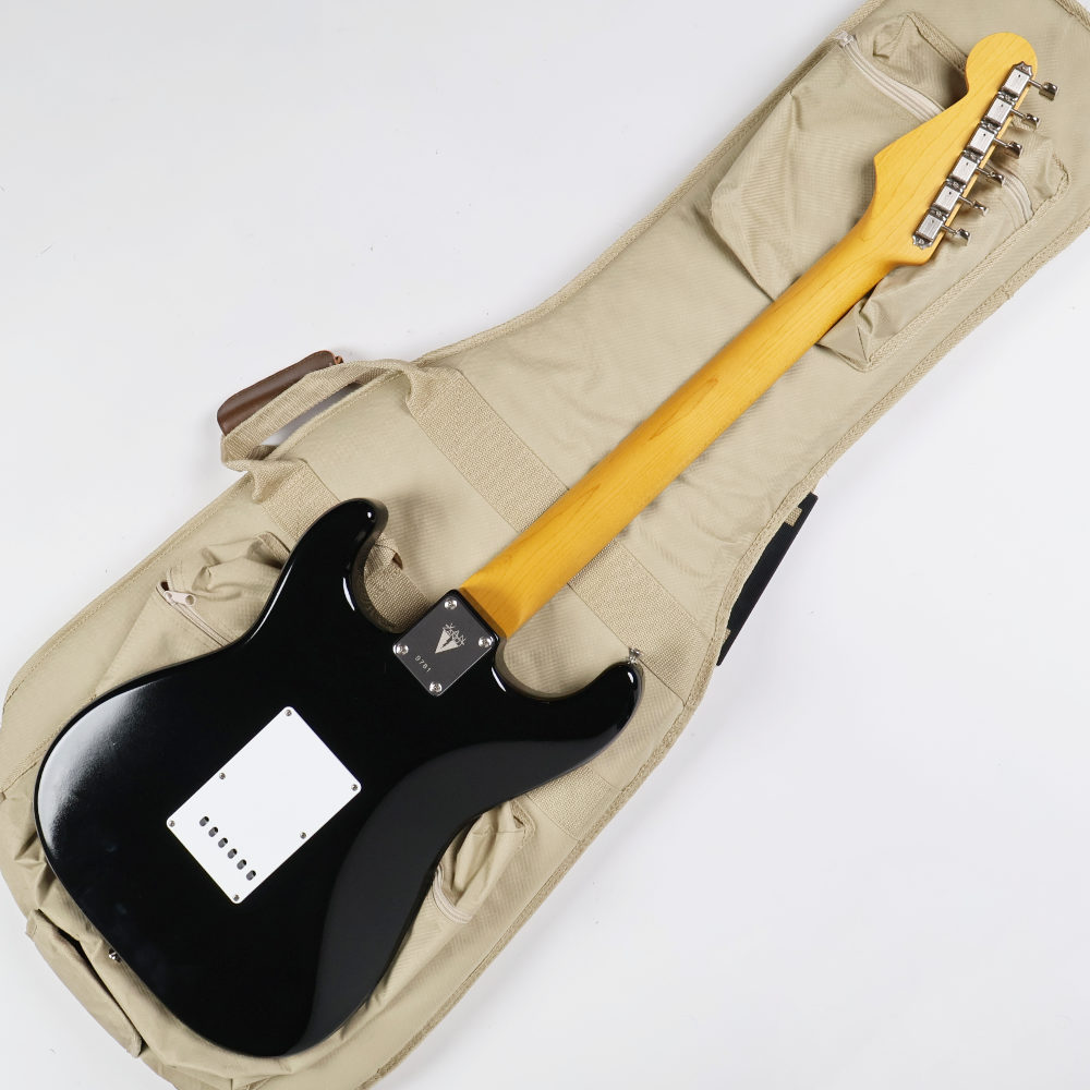 【中古】 エレキギター Vanzandt STV-R2 Black 2024年製 ST 60sスタイル Type-4ネック アルダーボディー インディアンローズウッド指板 ラウンド張り ヴァンザント ボディバック画像