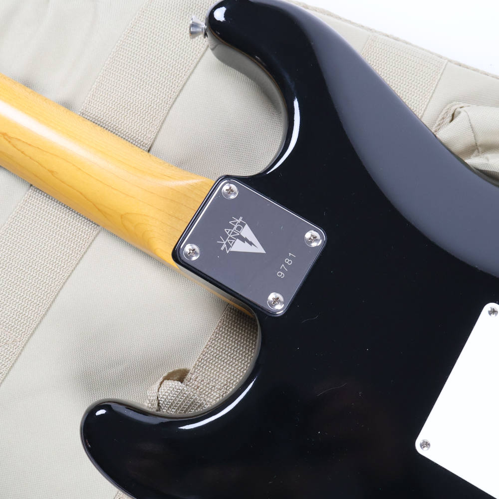 【中古】 エレキギター Vanzandt STV-R2 Black 2024年製 ST 60sスタイル Type-4ネック アルダーボディー インディアンローズウッド指板 ラウンド張り ヴァンザント ネックプレート