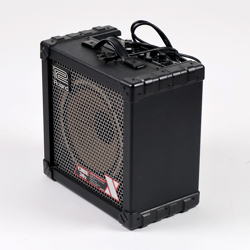 【中古】 ギターアンプ Roland CUBE-30X 全体