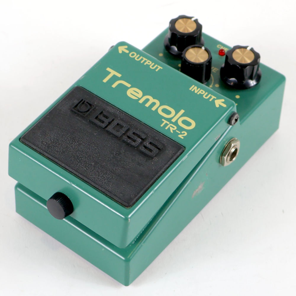【中古】 トレモロ エフェクター BOSS TR-2 Tremolo ギターエフェクター 右サイド