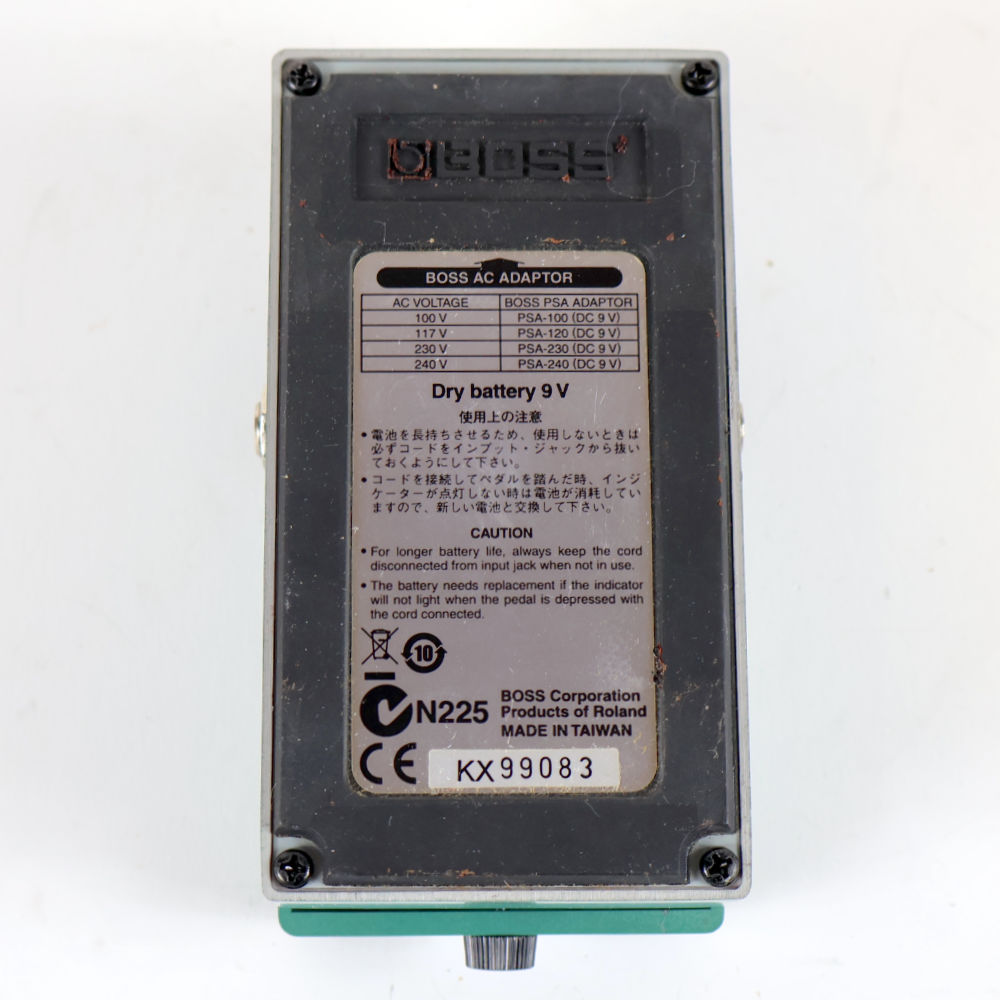 【中古】 トレモロ エフェクター BOSS TR-2 Tremolo ギターエフェクター 裏面