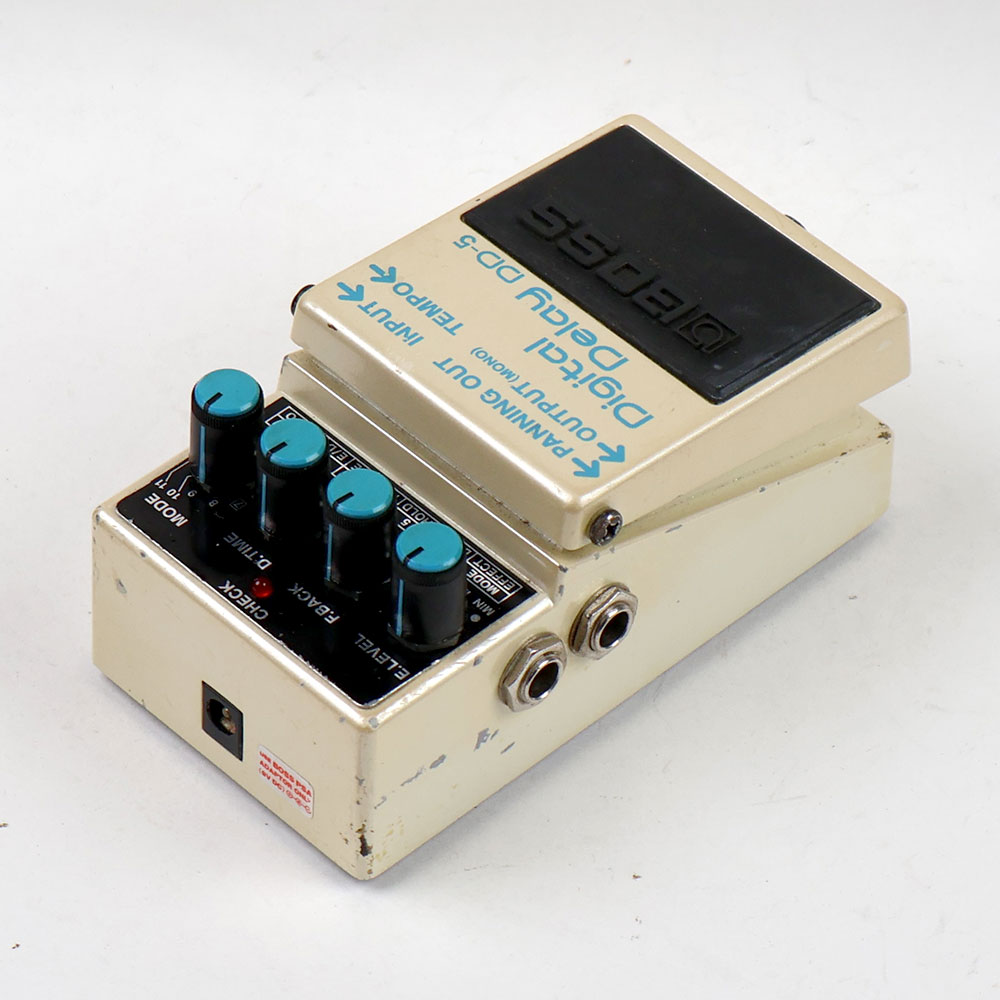 【中古】 デジタルディレイ エフェクター BOSS DD-5 Digtal Delay ギターエフェクター ディレイ 全体
