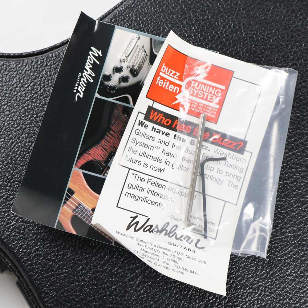 【中古】 エレキギター Washburn P4 Reissue with Bigsby Black 2013年製 Nuno Bettencourt ワッシュバーン 付属品画像