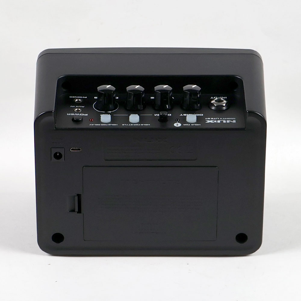 【中古】 NUX ニューエックス Mighty Lite BT 小型アンプ コンボ ギター用 ベース用 モデリングアンプ 背面