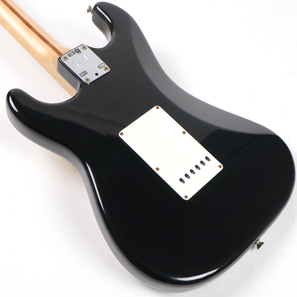 【中古】 エレキギター Fender Eric Clapton Stratocaster Maple Fingerboard Black 2012年製 Vintage Noiselessピックアップ搭載 フェンダー エリック・クラプトンモデル ブラッキー バック