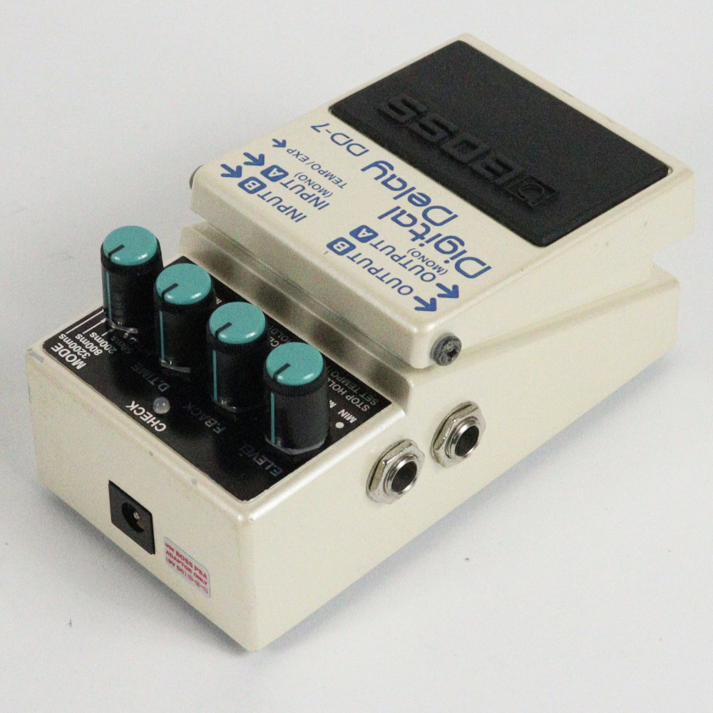 【中古】ディレイ エフェクター BOSS DD-7 Digital Delay ギターエフェクター デジタルディレイ 側面