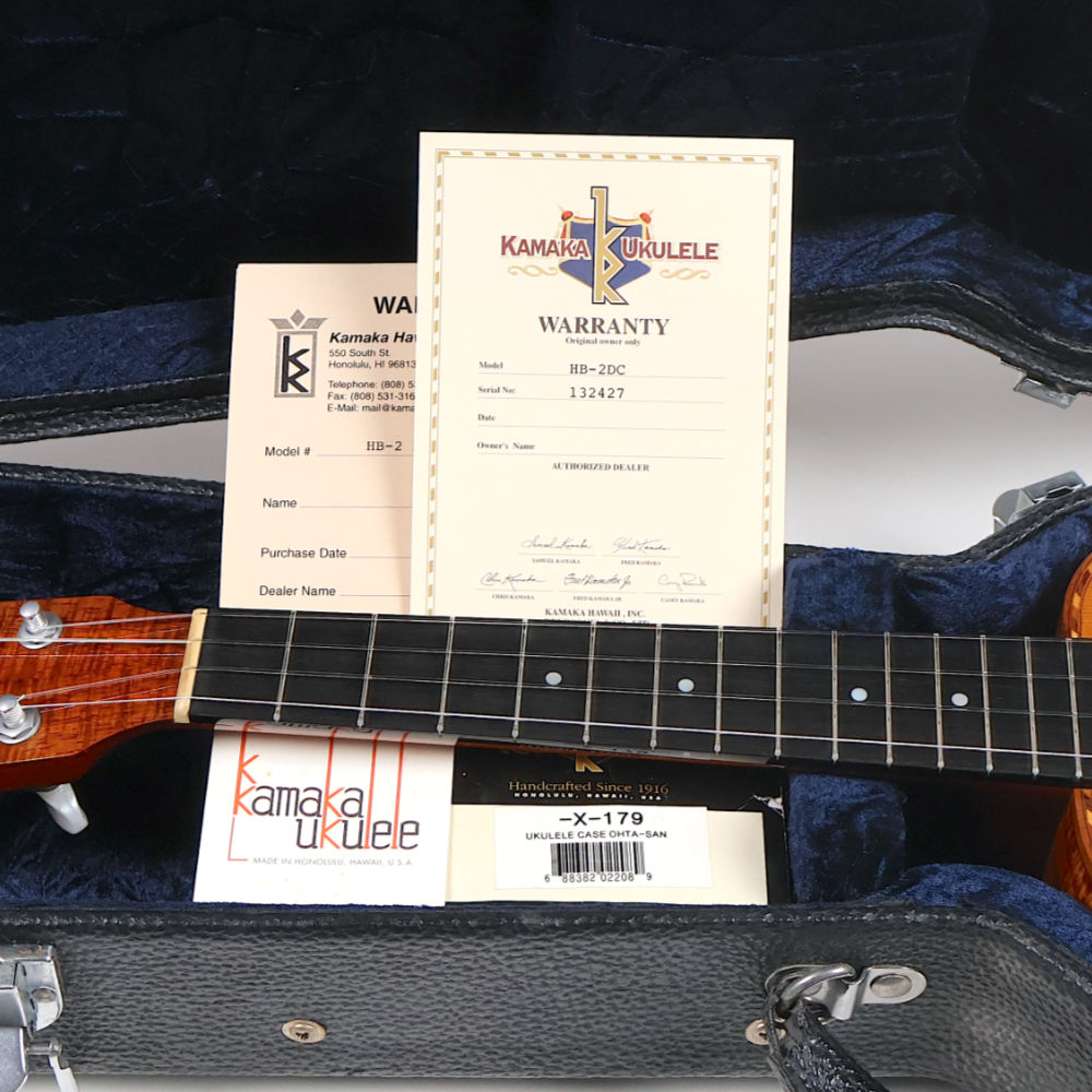 【中古】 ウクレレ KAMAKA HB-2DC 2013年製 Low-G コンサートウクレレ シダートップ ベルシェイプ ロープバインディング デラックスモデル 付属品