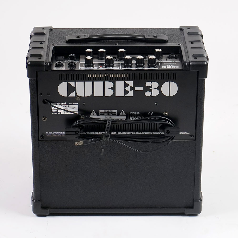 【中古】 ギターアンプ Roland CUBE 30 背面