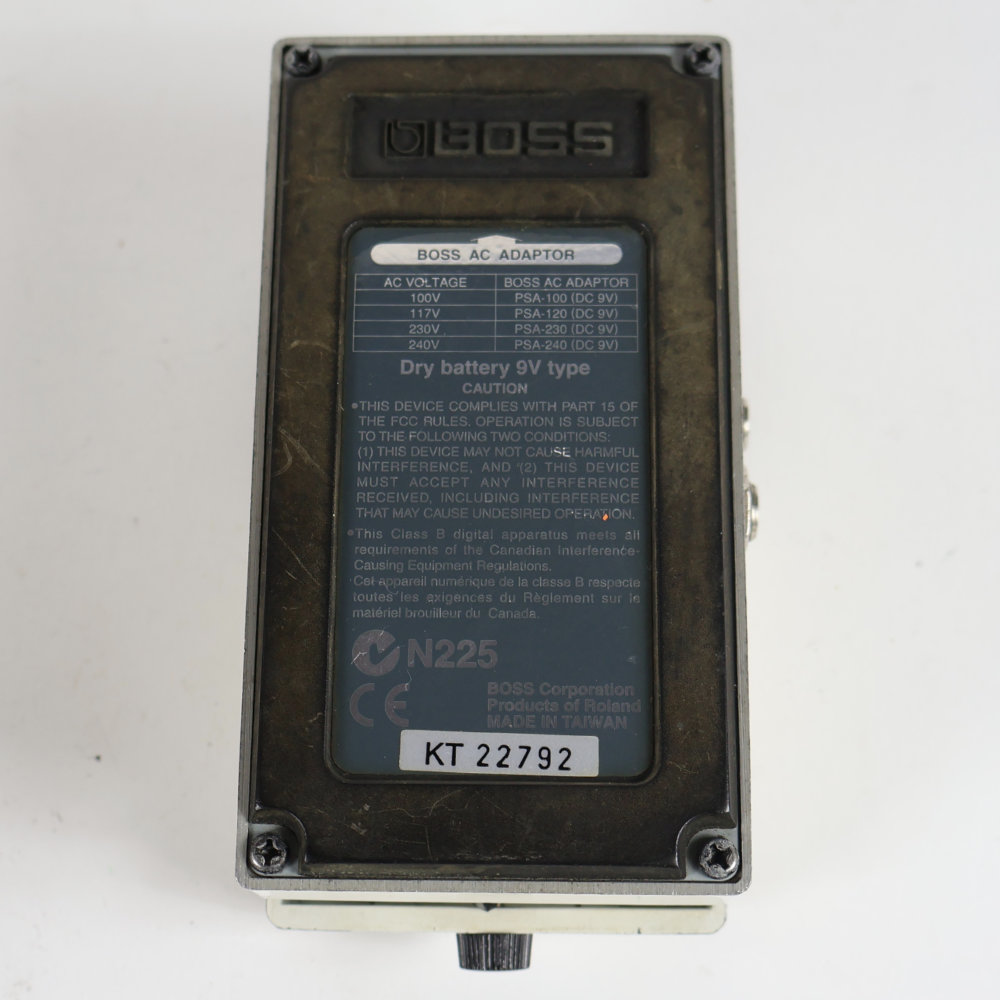 【中古】 クロマチックチューナー エフェクター BOSS TU-2 Chromatic Tuner ペダルチューナー 底面