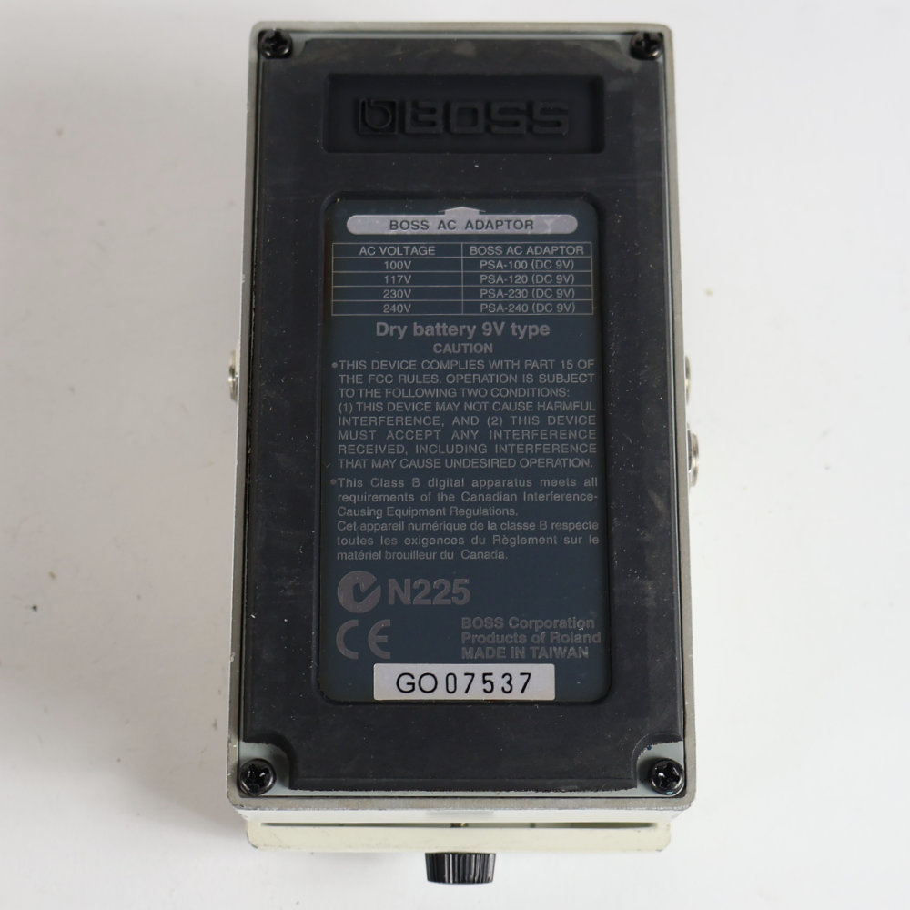 【中古】 クロマチックチューナー エフェクター BOSS TU-2 Chromatic Tuner ペダルチューナー 底面