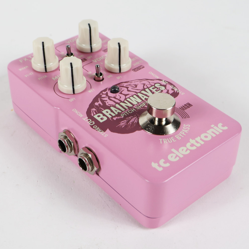 【中古】 tc electronic BRAINWAVES ピッチシフター エフェクター 本体画像 斜め 2