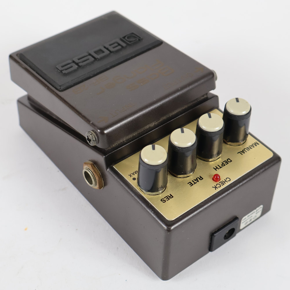 【中古】ベースフランジャー エフェクター BOSS BF-2B Bass Flanger ベースエフェクター 本体画像 斜め