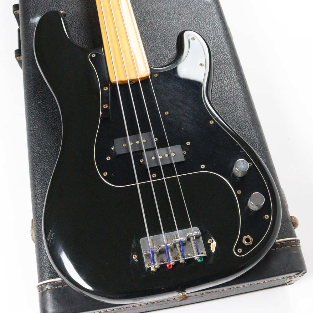 【中古】 Fender USA フェンダー PRECISION BASS フレットレス 1980年製 70年代ネック Black プレシジョンベース エレキベース ボディ画像 