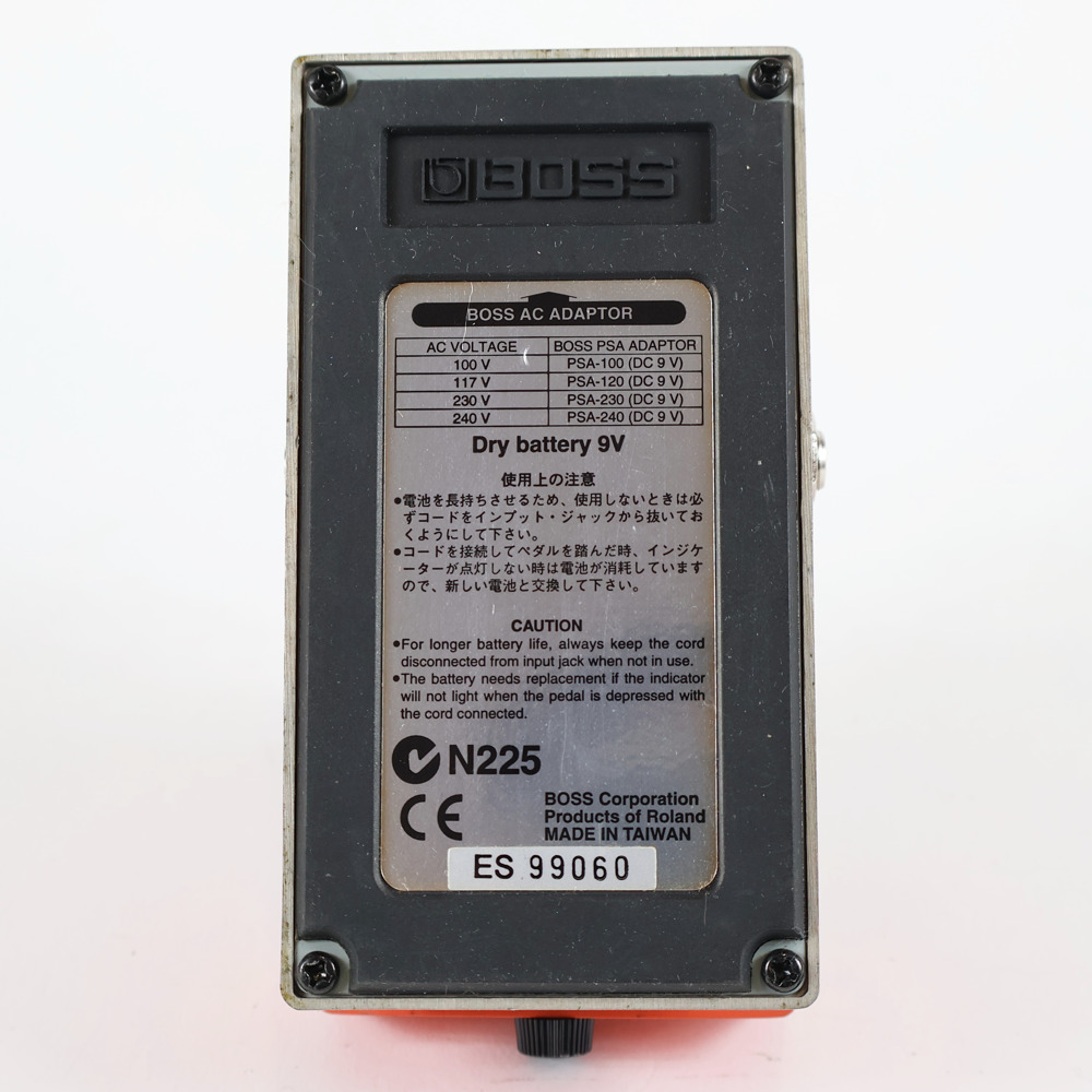 【中古】メガディストーション エフェクター BOSS MD-2 Mega Distortion ギターエフェクター ディストーション 裏面