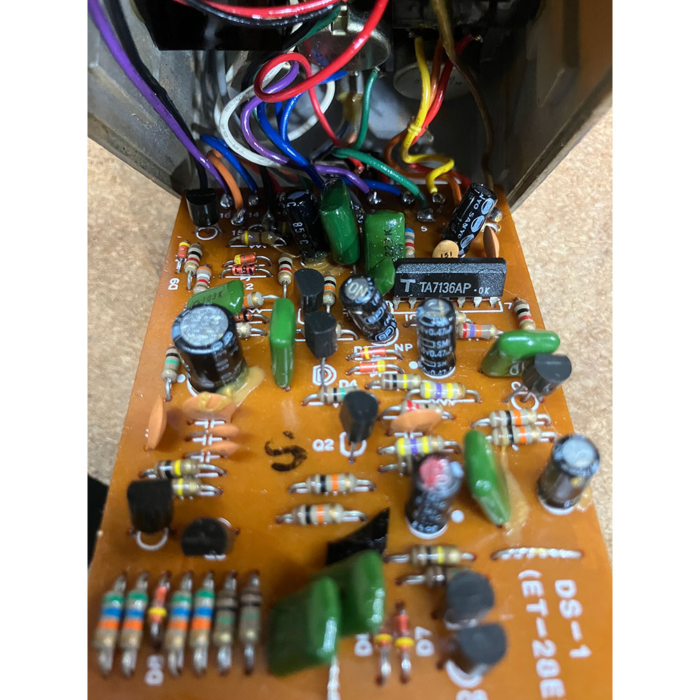 【中古】 ディストーション エフェクター BOSS DS-1 Distortion 1980年製 Made in Japan Silver Screw 銀ネジ ギターエフェクター 基盤