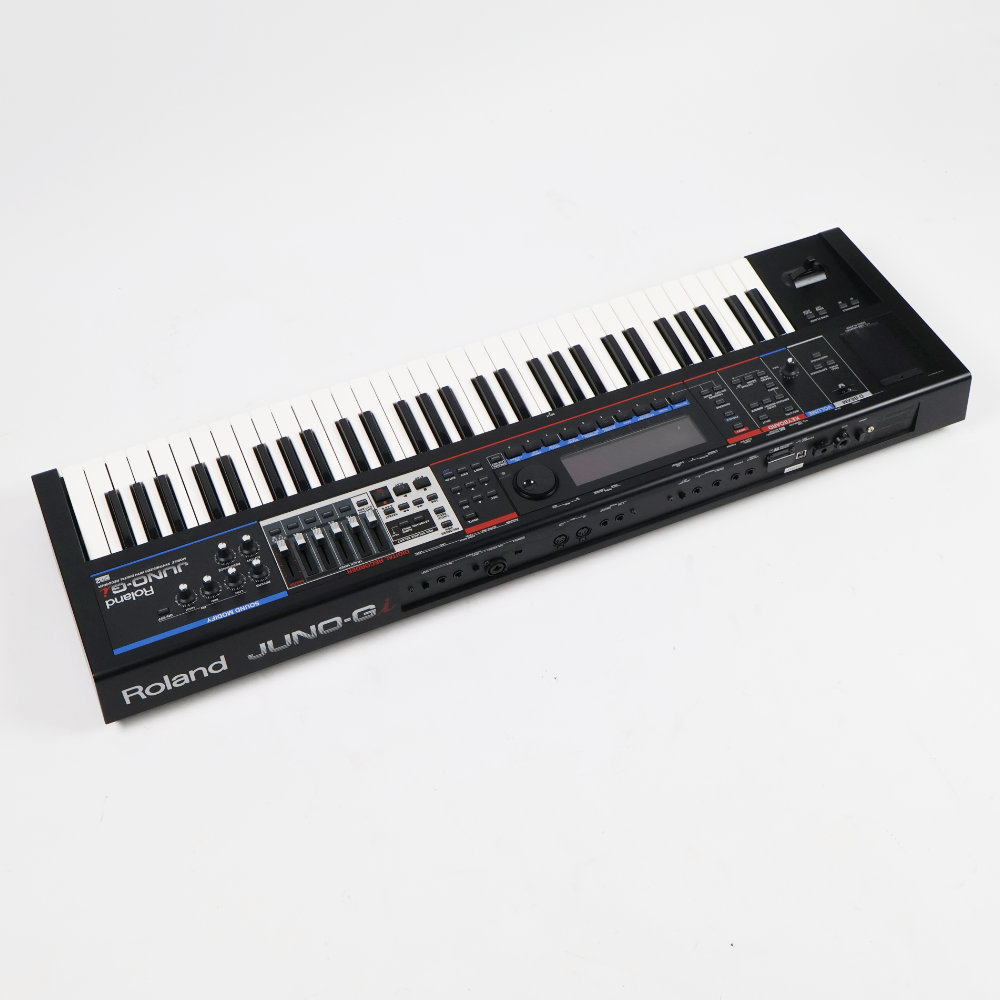 【中古】 シンセサイザー ROLAND JUNO-Gi ソフトケース付き 8トラックレコーダー搭載 本体画像
