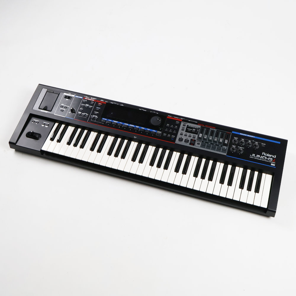 【中古】 シンセサイザー ROLAND JUNO-Gi ソフトケース付き 8トラックレコーダー搭載 本体画像 2