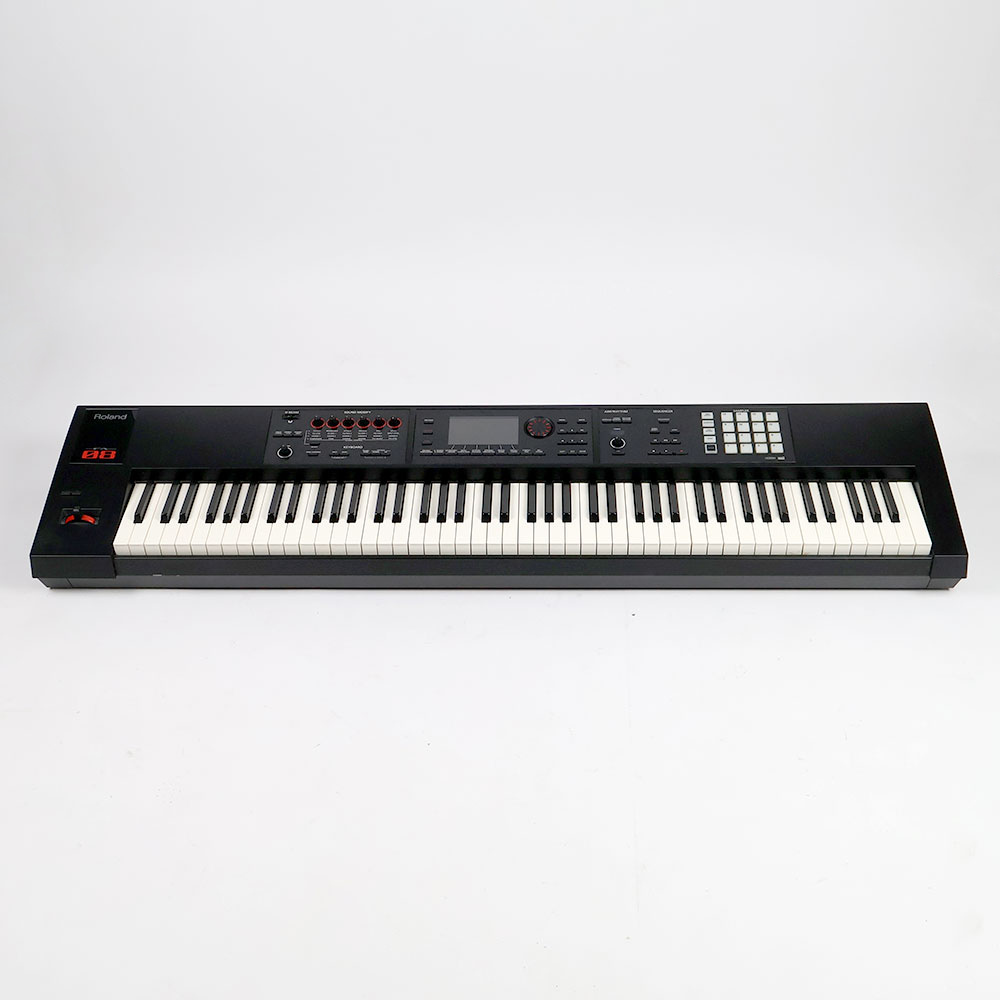 【中古】 ROLAND FA-08 Music Workstation シンセサイザー 88鍵 本体画像
