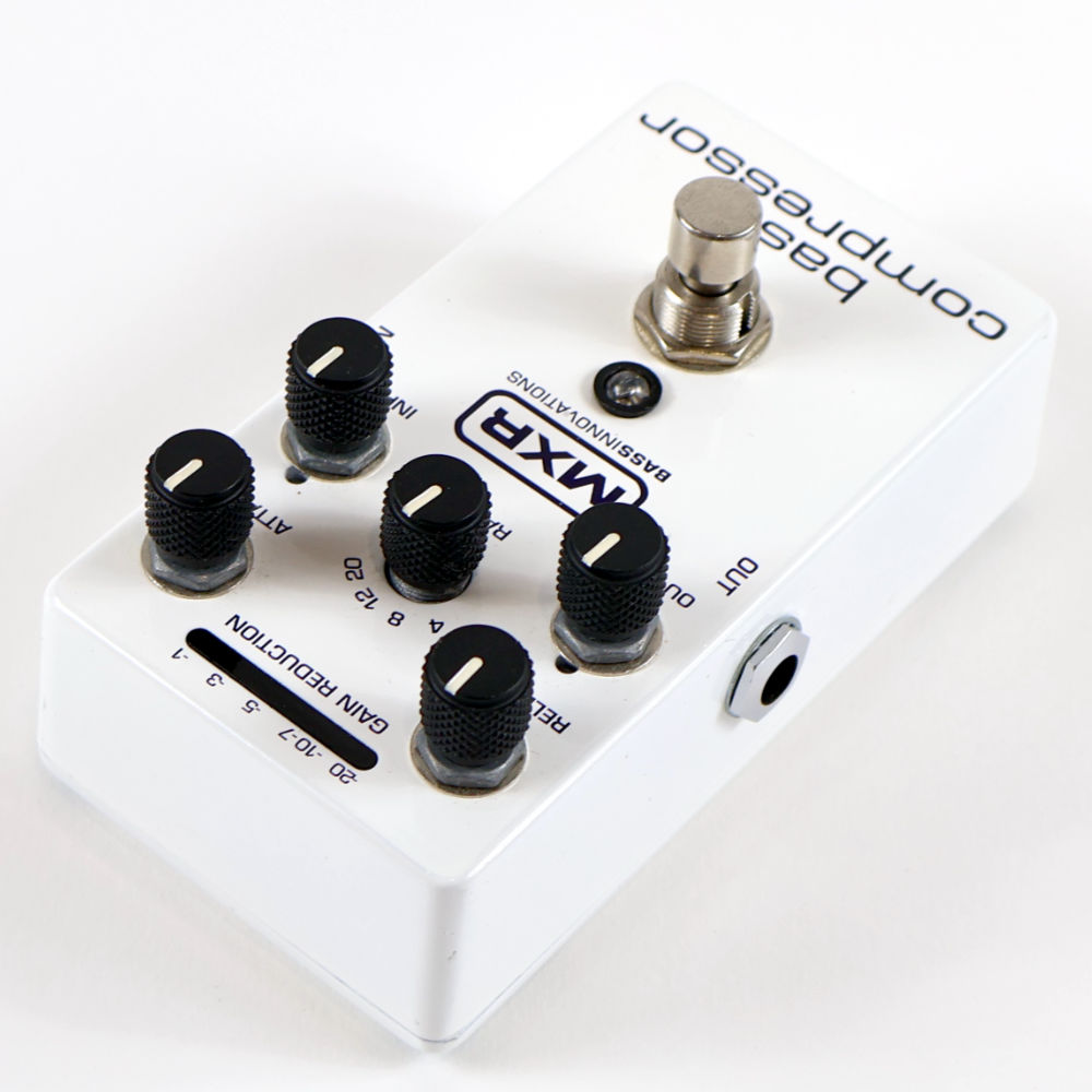 【中古】 MXR M-87 Bass Compressor ベースコンプレッサー リア斜めアングル画像