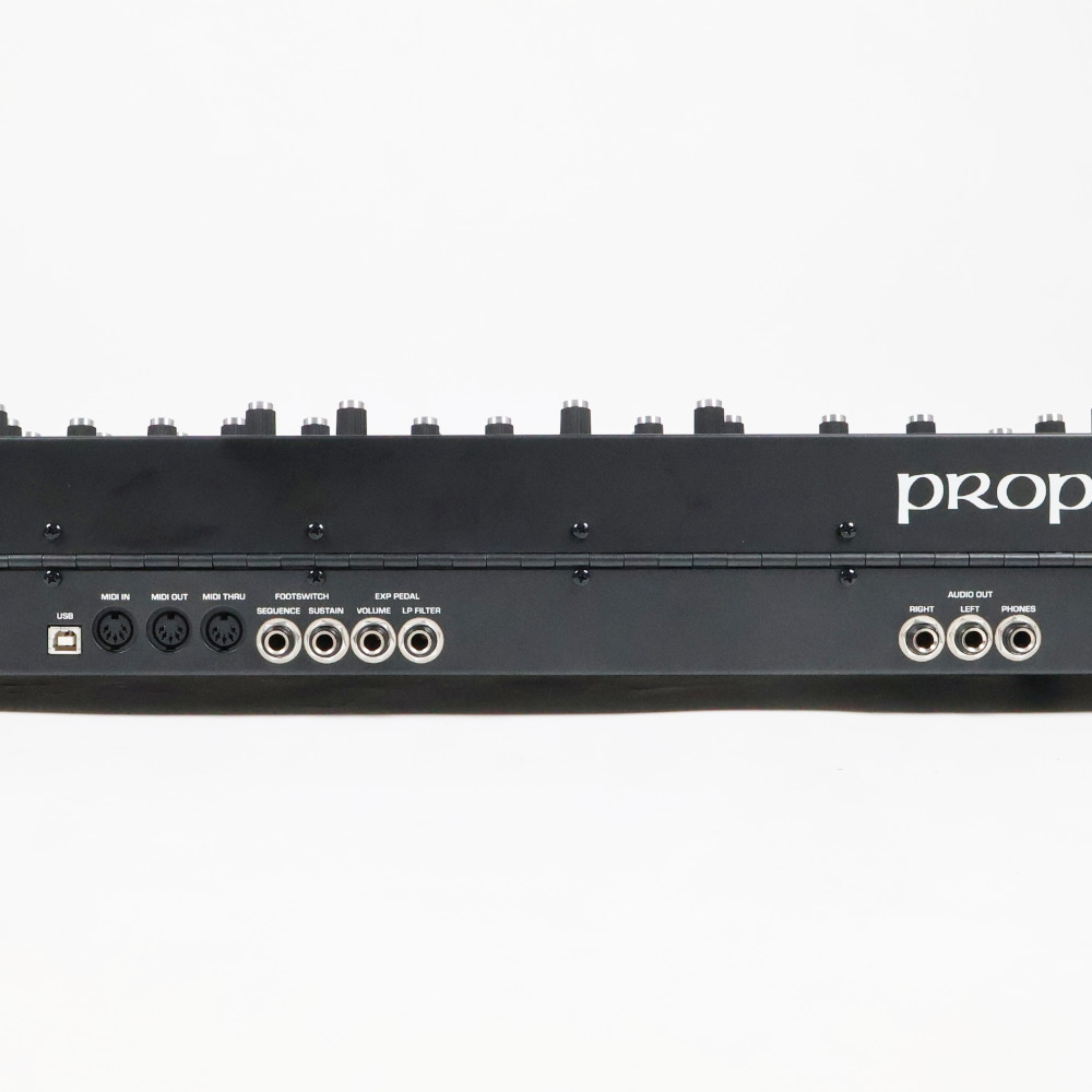 【中古】 シンセサイザー SEQUENTIAL Prophet-6 シーケンシャル 本体画像 裏 
