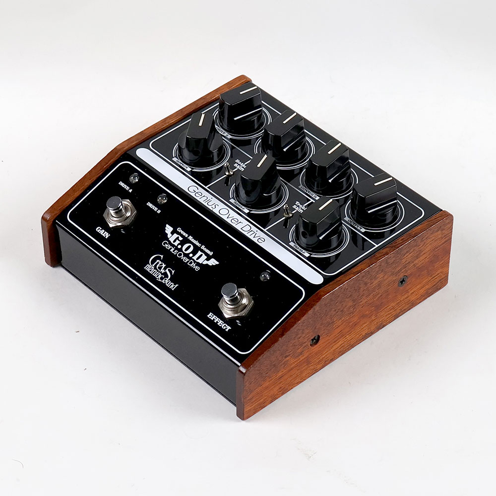 【中古】 Crews Maniac Sound Genius Over Drive G.O.D オーバードライブ エフェクター 斜めアングル画像