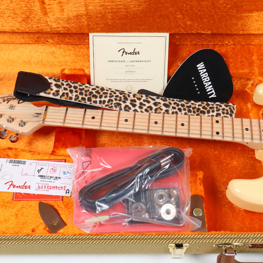 【中古】 エレキギター Fender Yngwie Malmsteen Stratocaster Scalloped Maple Fingerboard Vintage White 2025年製 美品 フェンダー イングヴェイ・マルムスティーンモデル ストラトキャスター 付属品