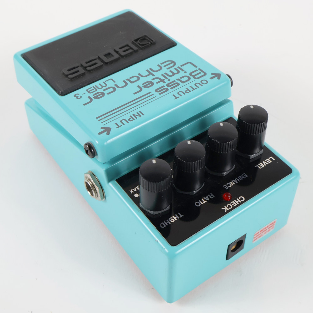 【中古】 リミッター エフェクター BOSS LMB-3 Bass Limiter Enhancer ベースエフェクター リミッターエンハンサー 本体画像 斜め2