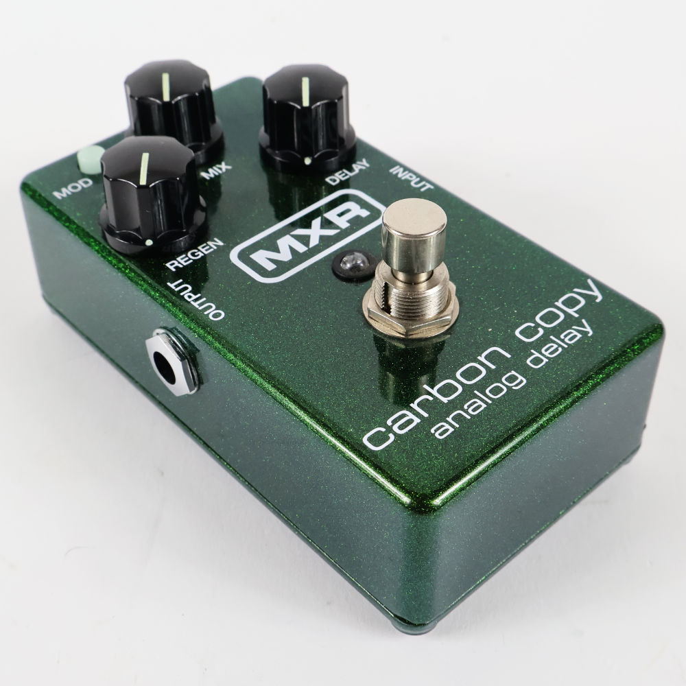 【中古】 アナログディレイ エフェクター MXR M-169 Carbon Copy Analog Delay カーボンコピー ディレイ ギターエフェクター M169 本体画像 斜め2
