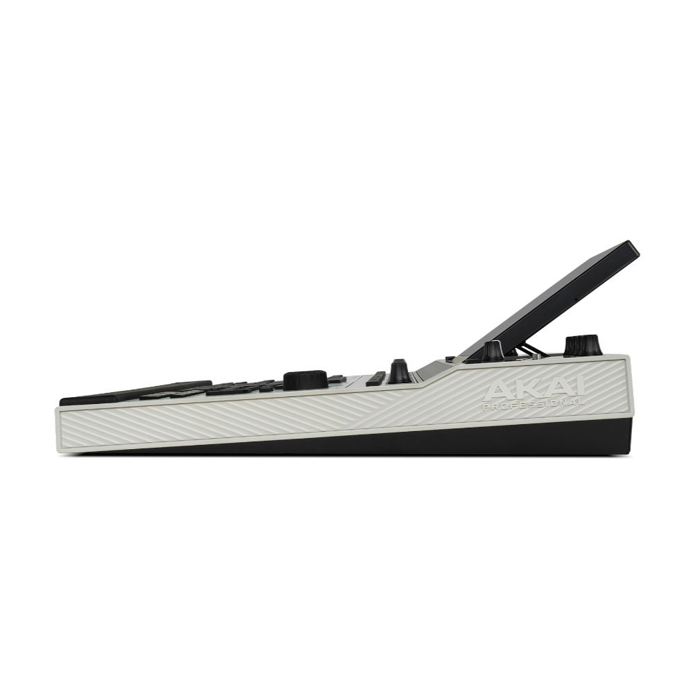 AKAI Professional アカイプロフェッショナル MPC XL フラッグシップ スタンドアロン サンプリング ドラムマシン 右サイド画像