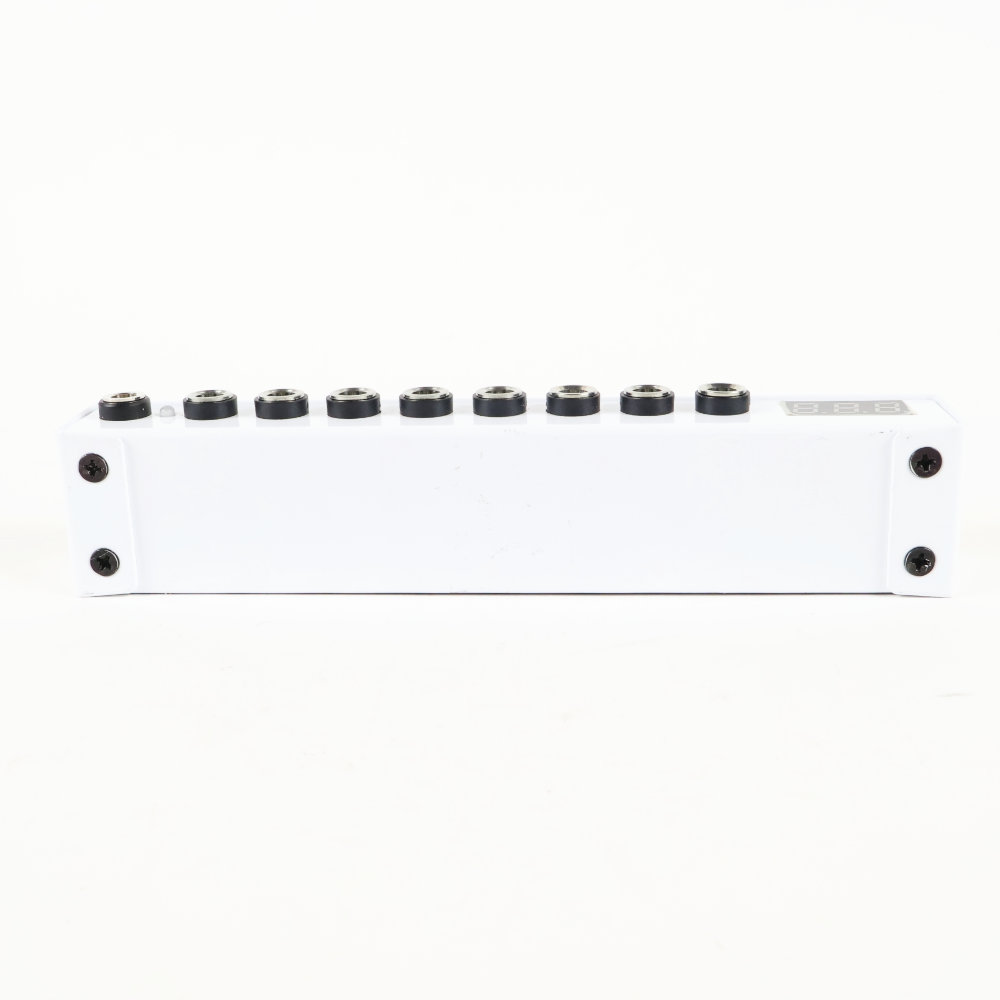 【中古】 パワーサプライ CAJ AC/DC Station VI 底面