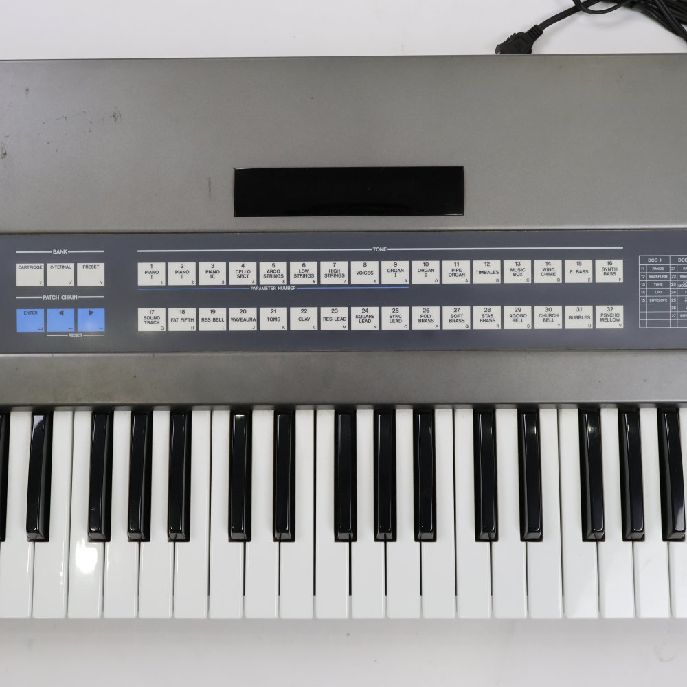 【中古】 シンセサイザー Roland JX-8P ローランド 正面アップ