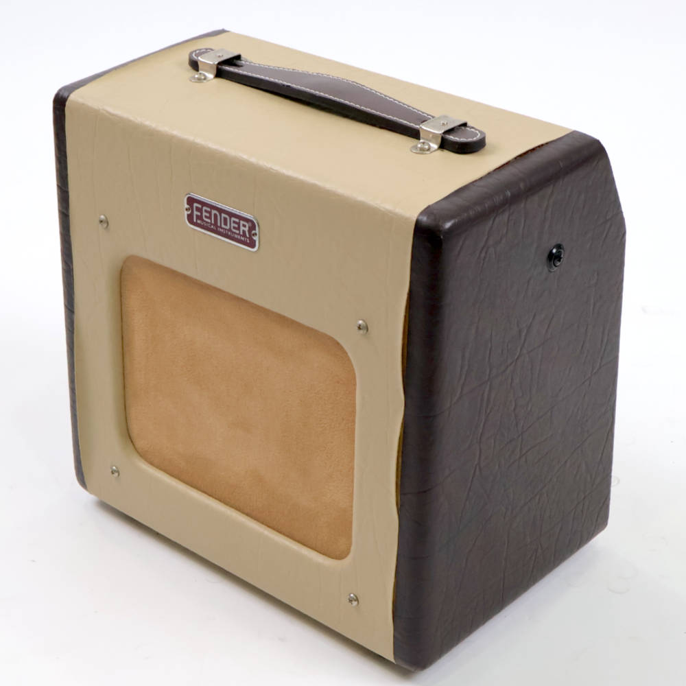 【中古】 ギターアンプ Fender フェンダー Champion 600 右サイド