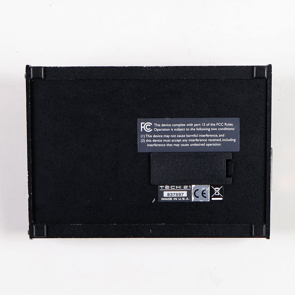 【中古】 ベース用プリアンプ TECH21 SansAmp PBDR PROGRAMMABLE BASS DRIVER DI ベース用プリアンプ エフェクター 裏面