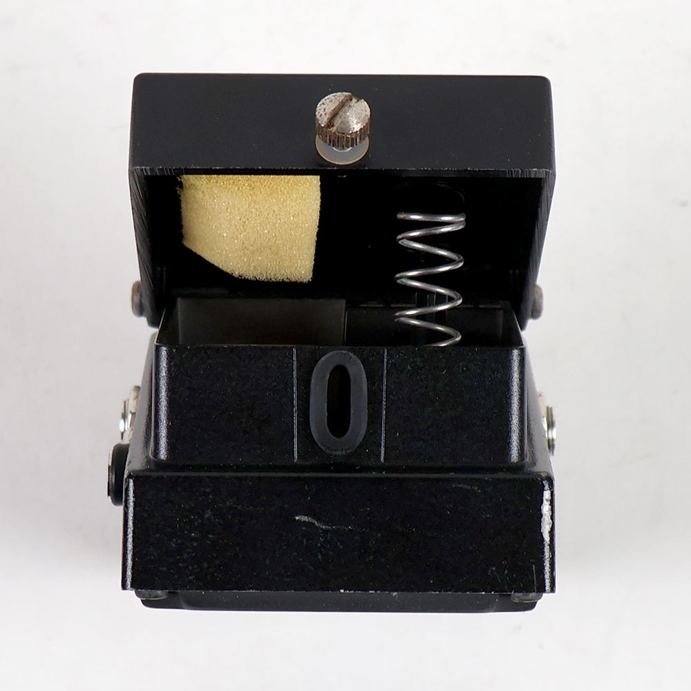 【中古】 BOSS TU-3W Chromatic Tuner WAZA CRAFTシリーズ ギターチューナー ゴム劣化