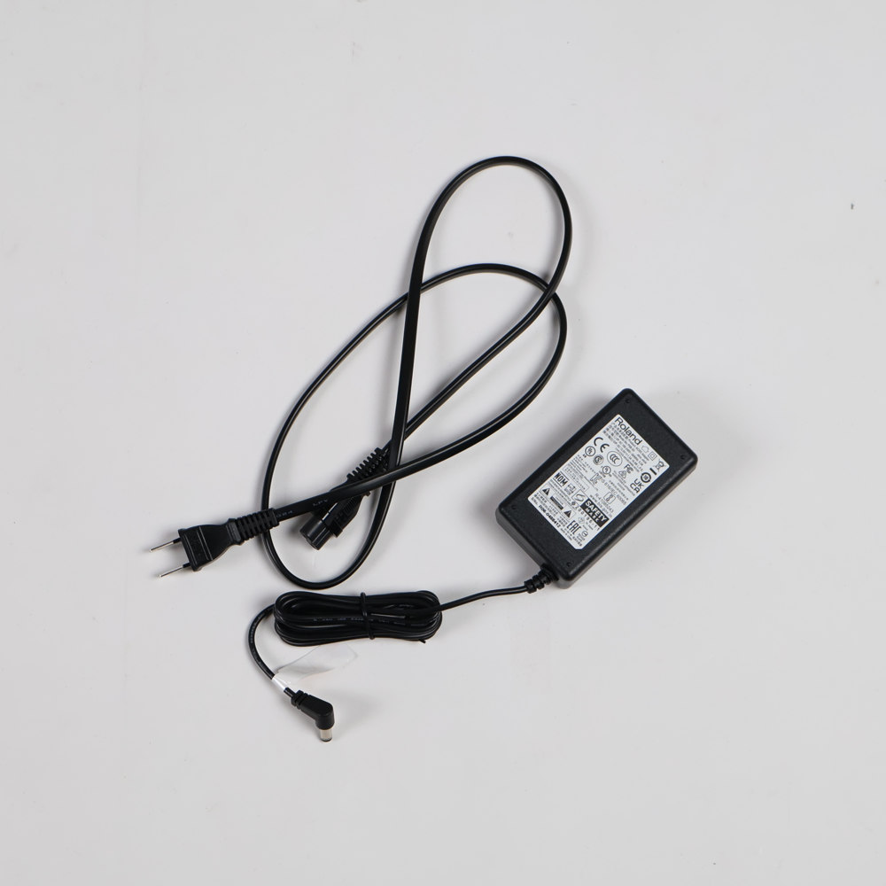【中古】 シンセサイザー ローランド ROLAND JUNO-D8 ジュノ 88鍵盤 電源アダプター