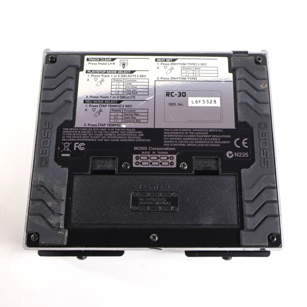 【中古】 ルーパー ループステーション BOSS RC-30 LOOP STATION 最大3時間の録音 99フレーズのメモリー ボトム画像