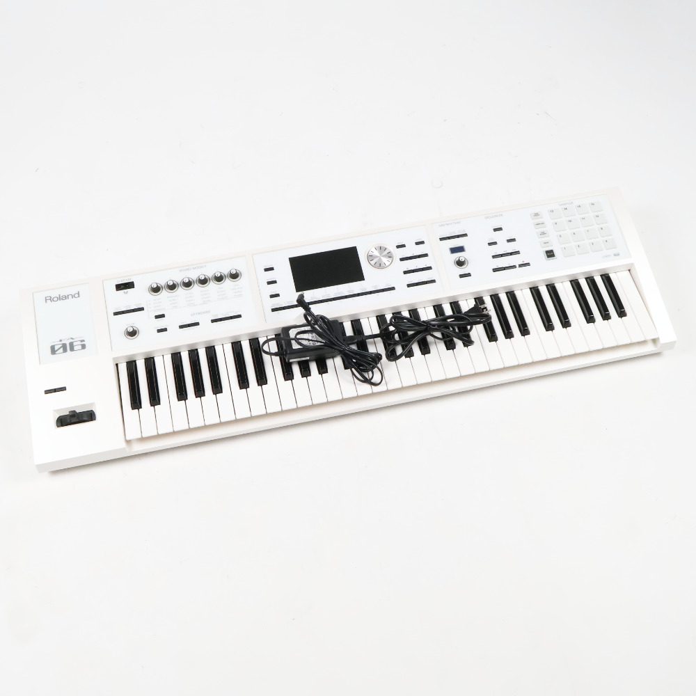 【中古】 ROLAND ローランド FA-06-SC Music Workstation シンセサイザー 限定ホワイトカラー