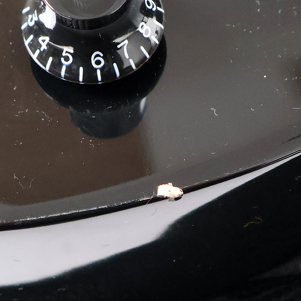 【中古】 エレキギター Gibson Exclusive Les Paul Studio with Gold Hardware Ebony 2025年製 ギブソン レスポールスタジオ ゴールドパーツ ネックバインディング スタンダードインレイ 塗装欠け