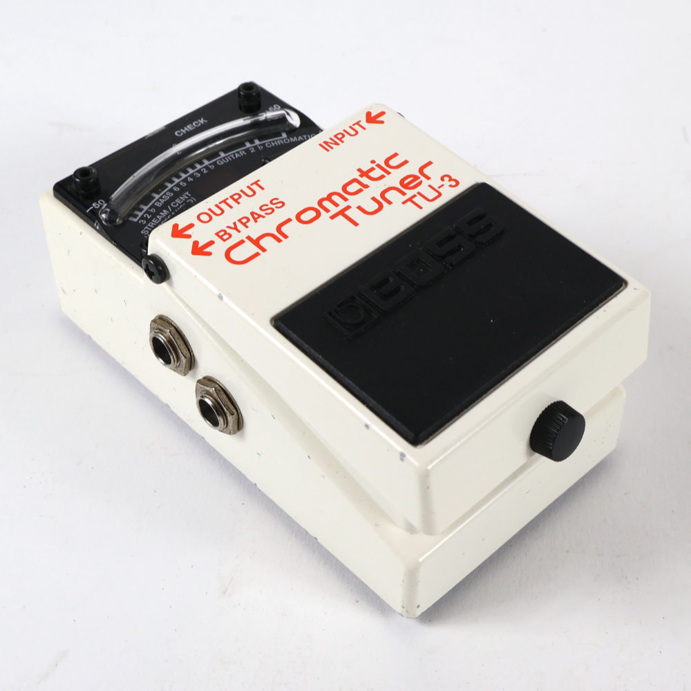 【中古】 クロマチックチューナー BOSS TU-3 Chromatic Tuner 斜めアングル画像