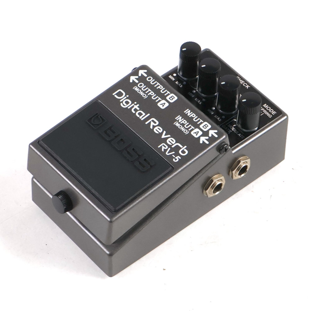 【中古】デジタルリバーブ エフェクター BOSS RV-5 Digital Reverb ボス リヴァーブ エフェクター 斜めアングル画像