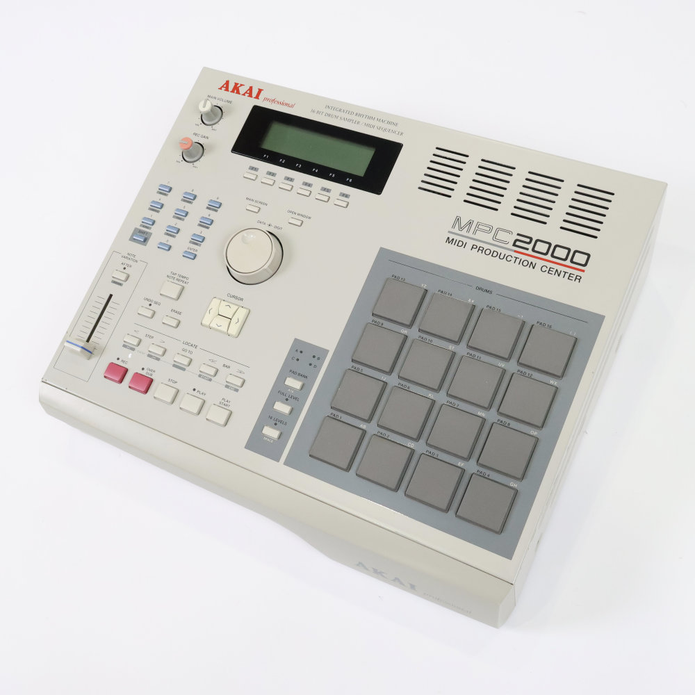 【中古】 サンプラー AKAI MPC2000 全体