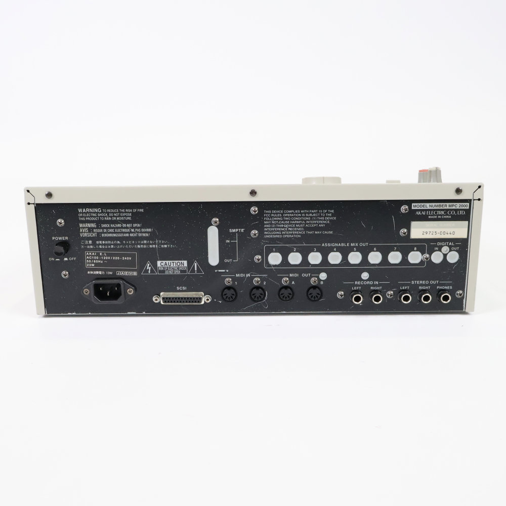 【中古】 サンプラー AKAI MPC2000 背面