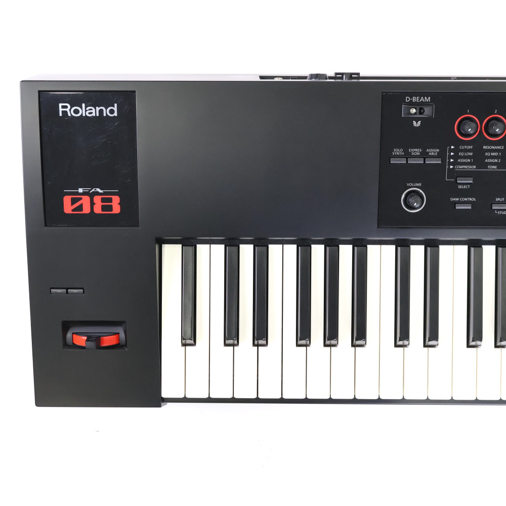 【中古】 ROLAND FA-08 Music Workstation シンセサイザー 88鍵 左画像