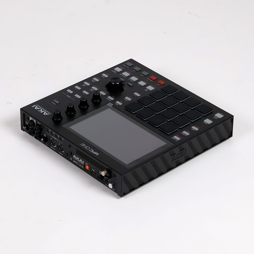 【中古】アカイ AKAI MPC ONE サンプラー スタンドアローンMPC 全体