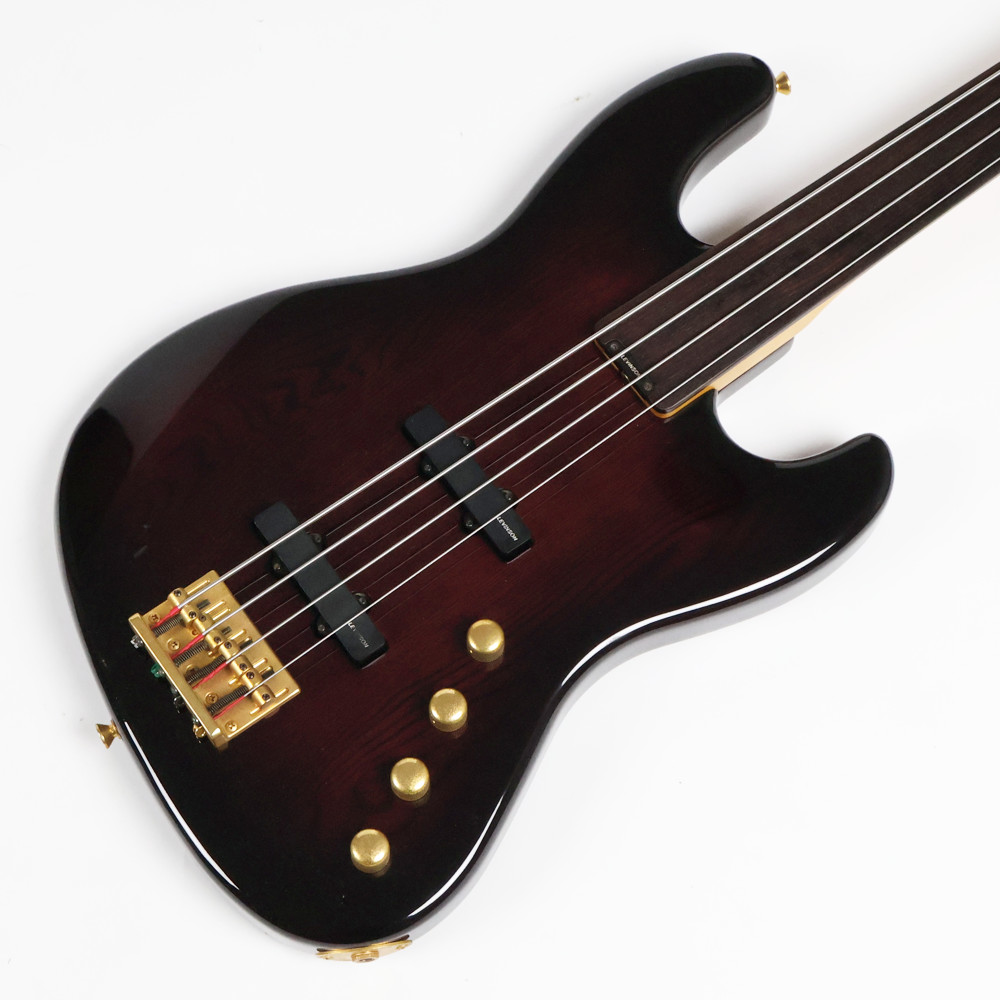 【中古】Blade ブレード LEVINSON B2 Fretless フレットレス アクティブサーキット搭載 エレキベース ボディトップ