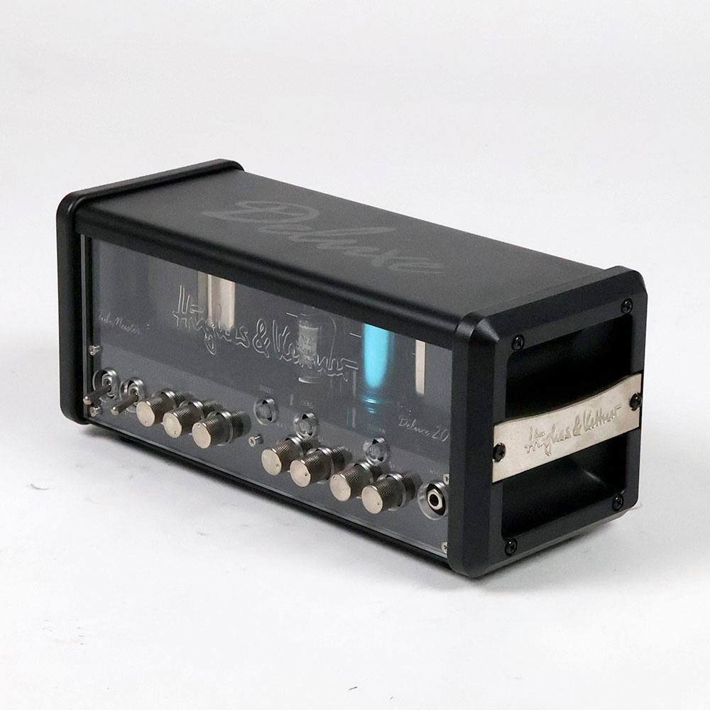 【中古】 Hughes&Kettner HUK-TM20DX/H TubeMeister Deluxe 20 Head 小型ギターアンプ ヘッド 真空管アンプ 斜めアングル画像