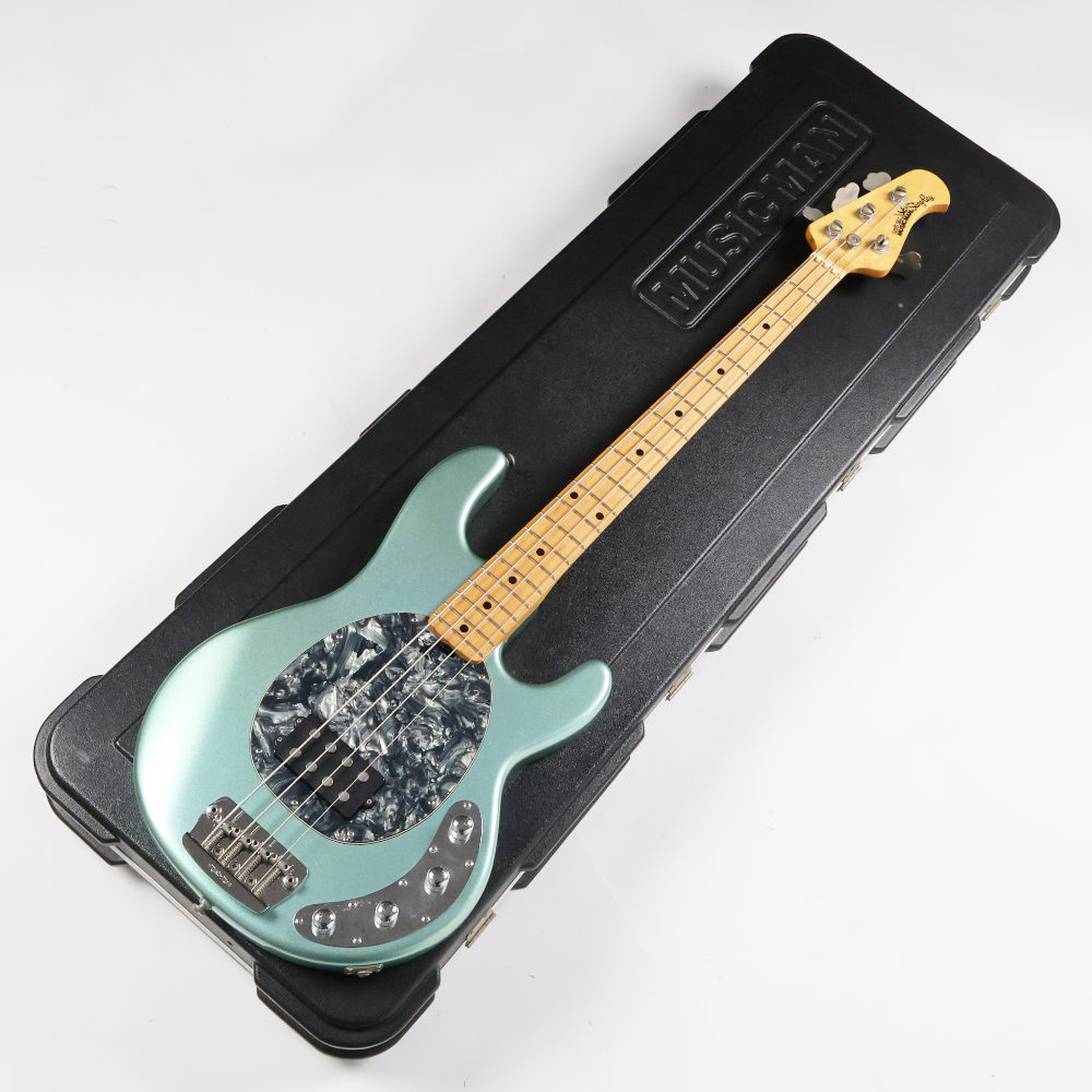 【中古】 エレキベース Music Man StingRay Ice Blue Maple FingerBoard 2009年製 ミュージックマン スティングレイ 3バンドEQ搭載